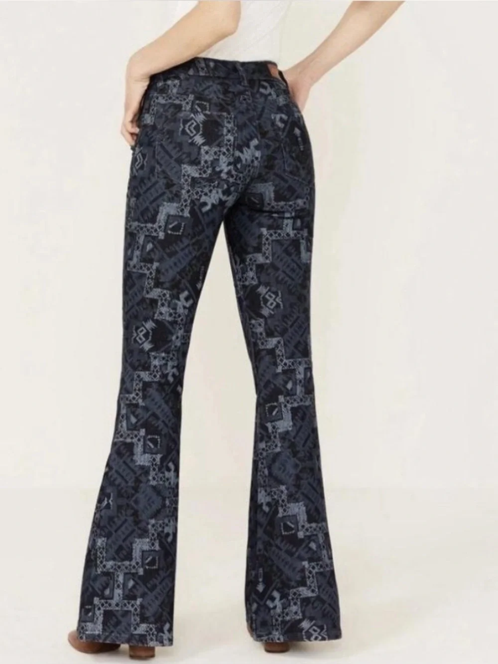 Shyanne Flare Jeans Aztec Tribal Pattern Raw Hem Western Cowgirl Size 28